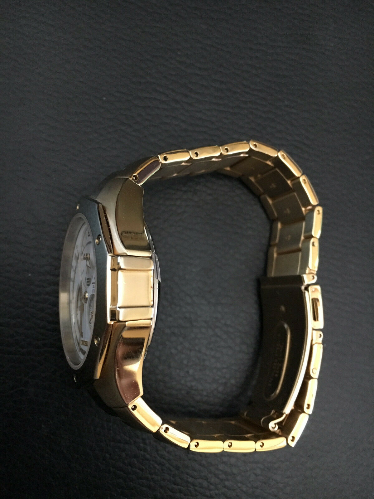 Gold tone Seiko Coutura Kinetic Chronograph 100m, 7L22-0AL0 mens watch |  WatchCharts