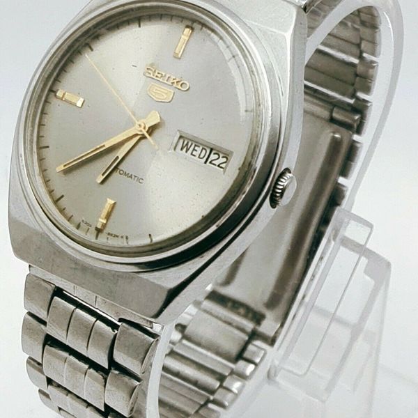 VINTAGE SEIKO 5 6309-8880 A2 AUTOMATIC 17J JAPAN MEN'S WATCH