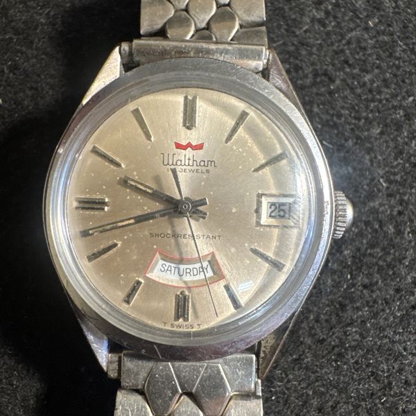 Waltham day/date model, 1960s Red Arrow Day-Date 36mm W Crown Automatic ...