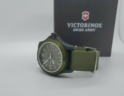 Victorinox 241514 Men Swiss Army Original Green Dial Green Nylon