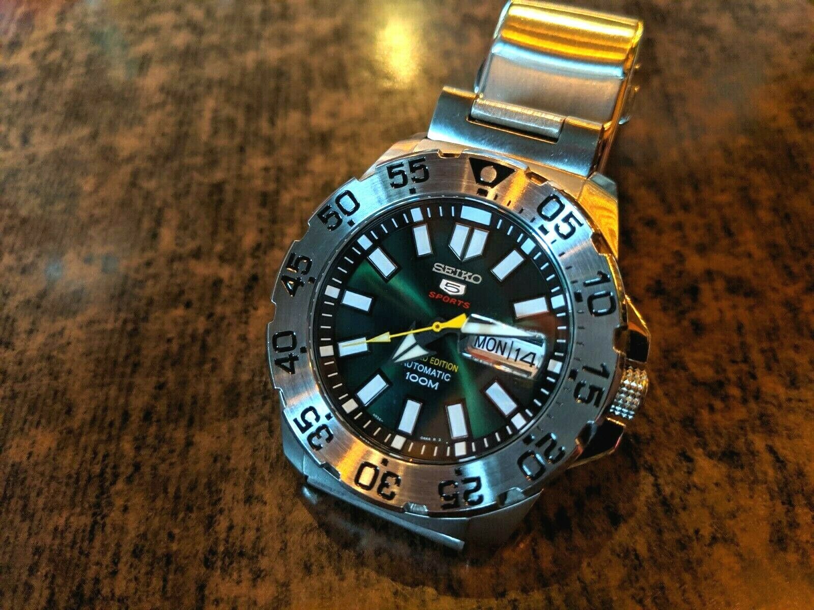 Seiko 5 SRP717