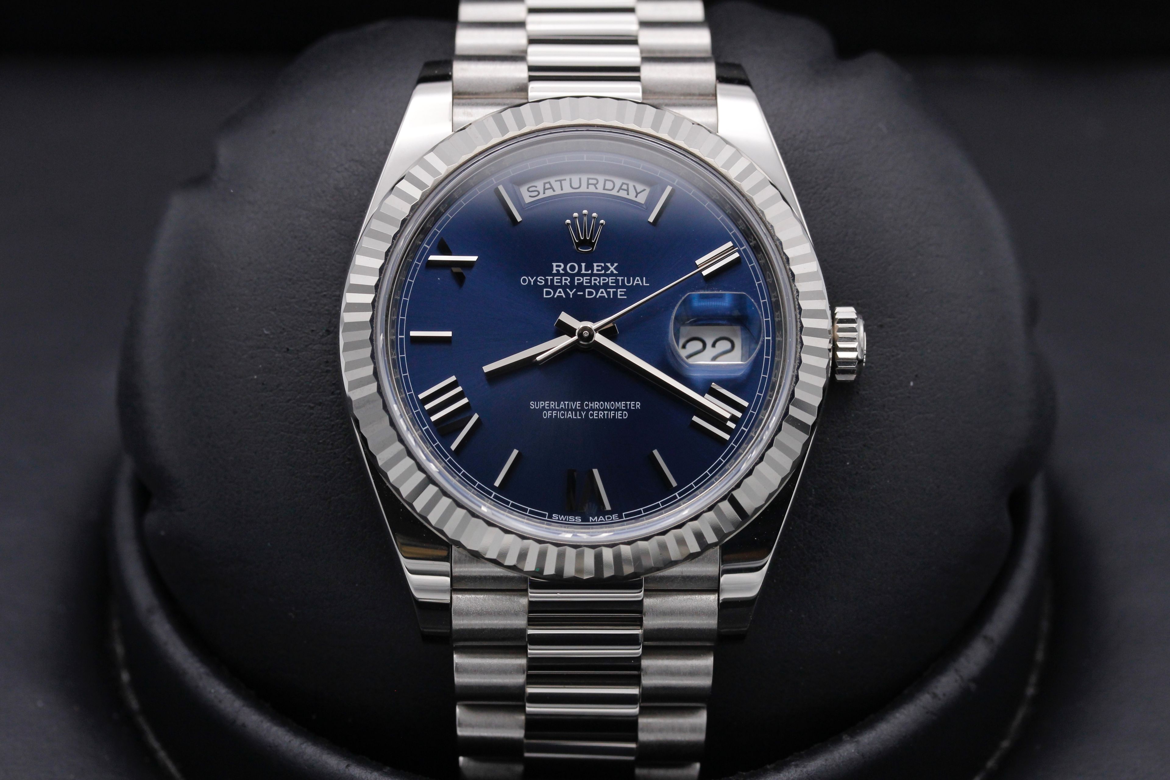 Rolex day date 40 2024 white gold blue dial