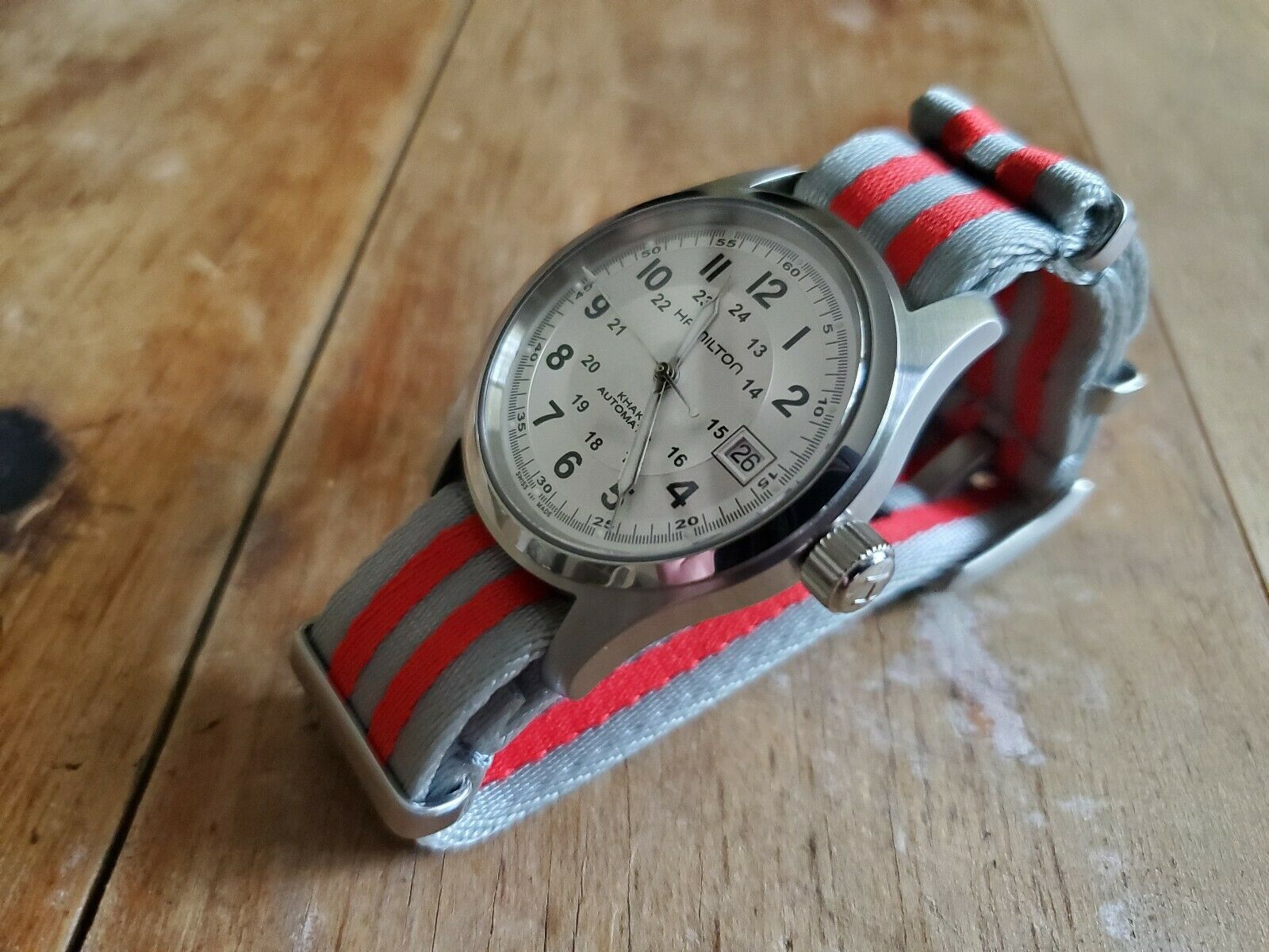 FS HAMILTON KHAKI FIELD AUTO 38MM SILVER DIAL 2 STRAPS H70455553 WatchCharts Marketplace