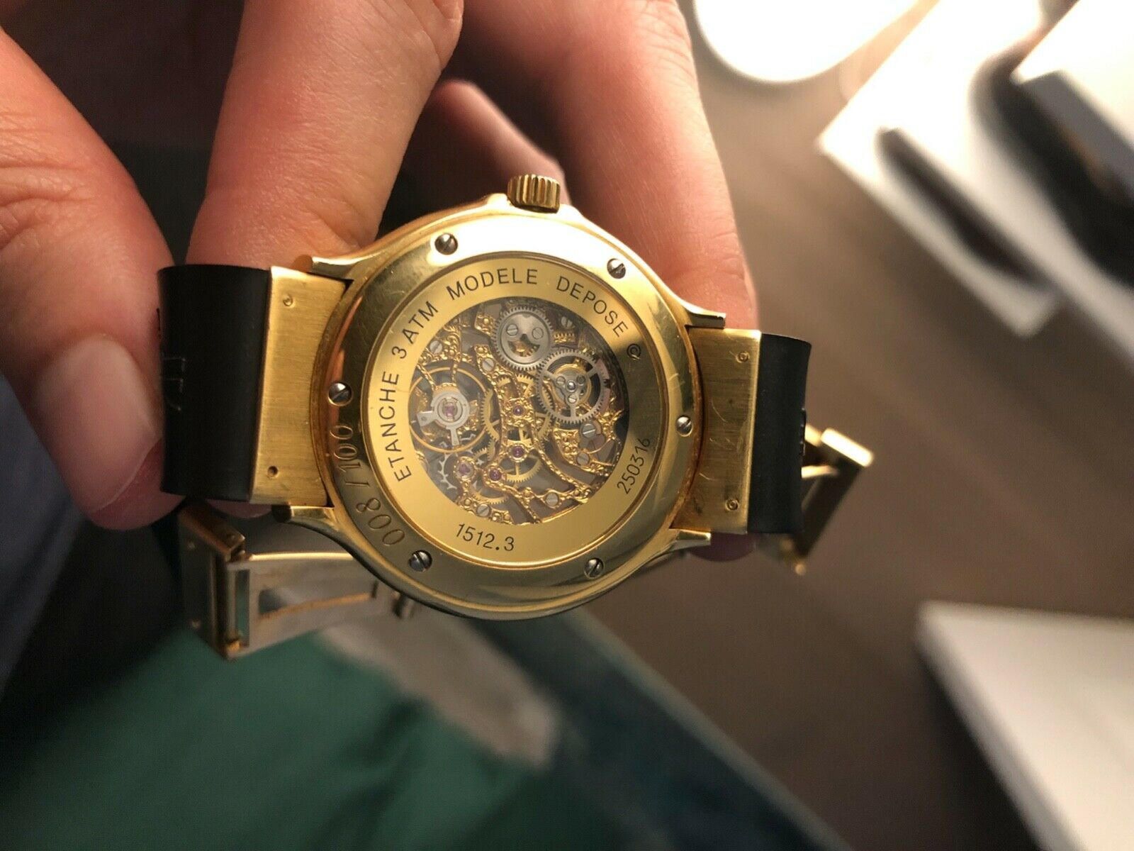 Hublot modele clearance depose