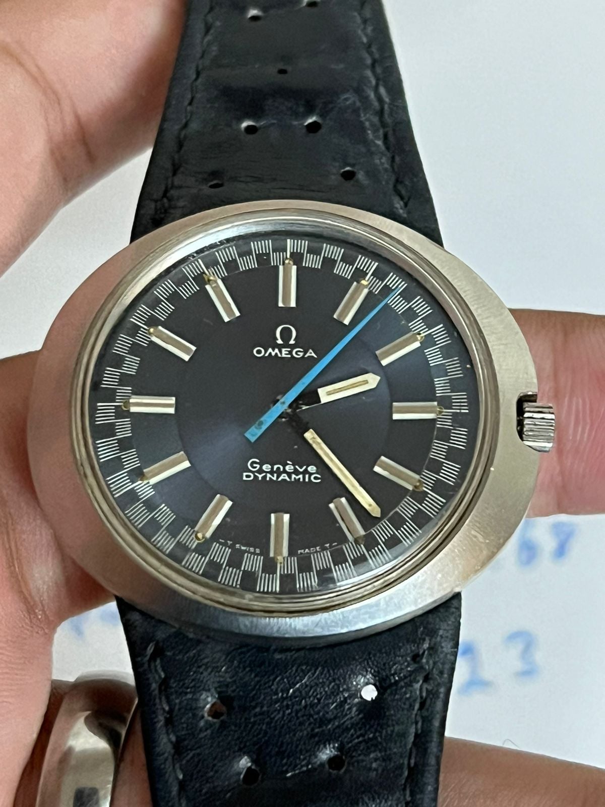 WTS Omega Dynamic Geneve 135.033. Manual Wrist Hugging Vintage