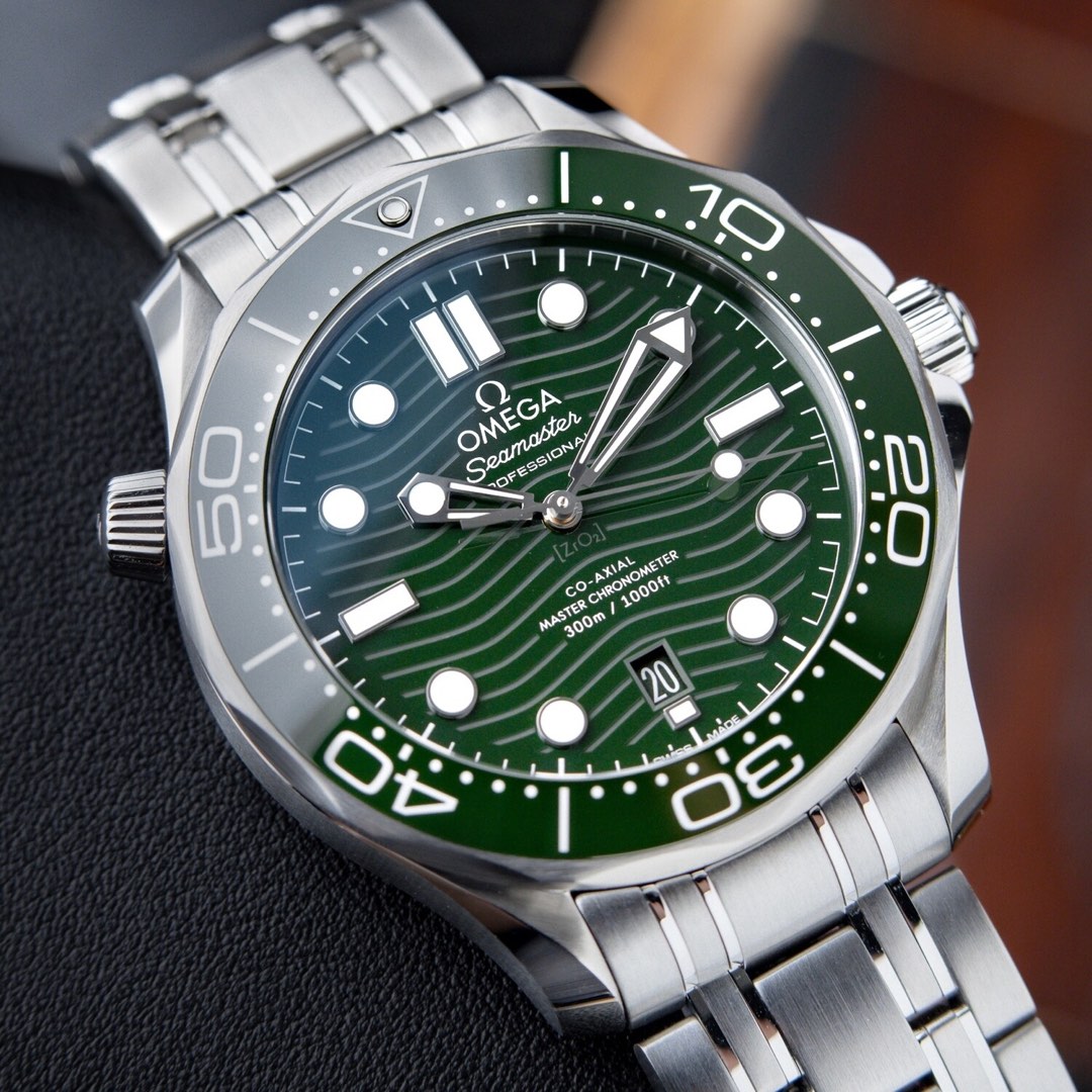 LNIB Local AD Omega Seamaster Seaweed Green Diver Bracelet 42mm