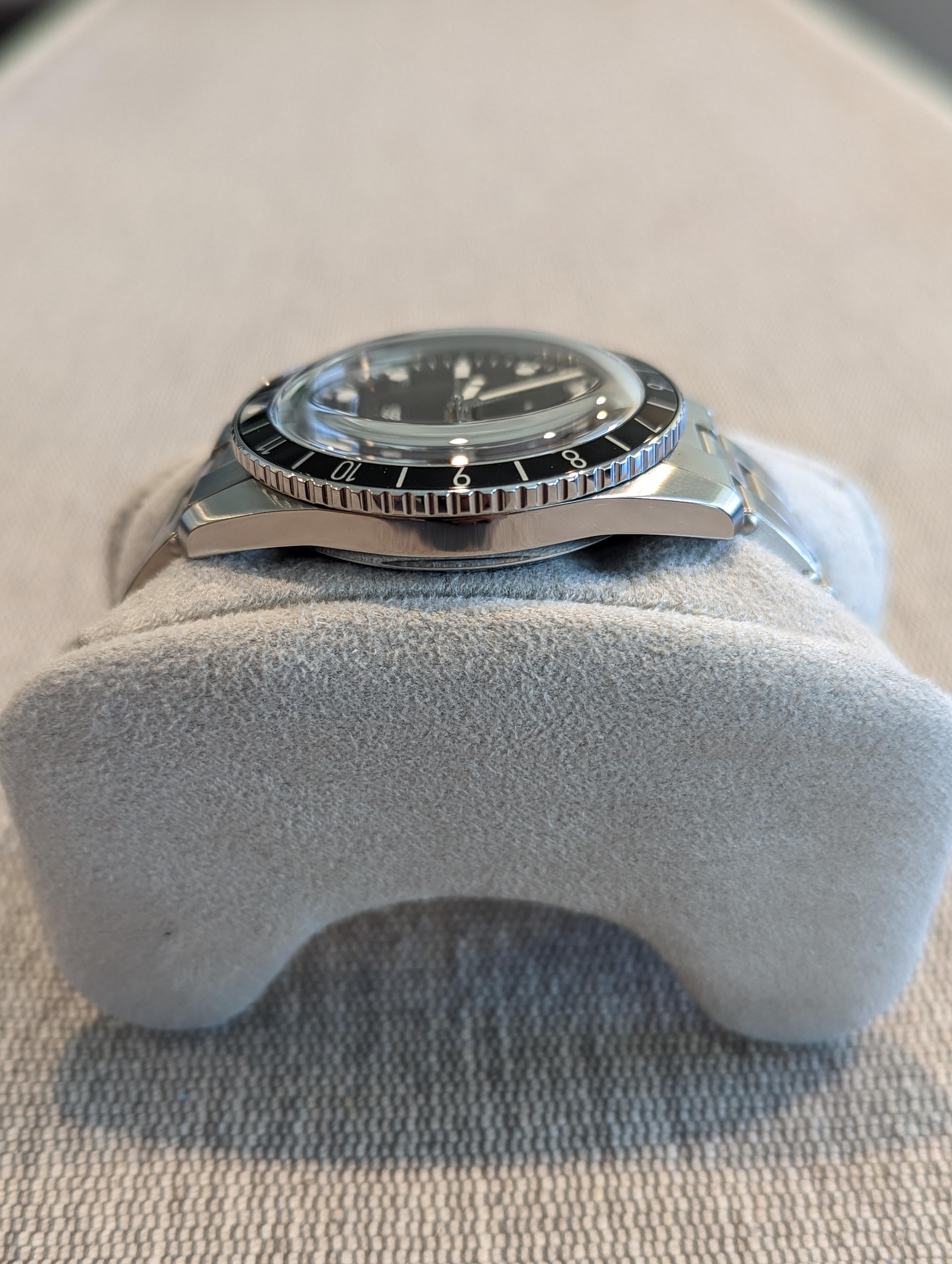 WTS Oris Divers Sixty Five 12H Calibre 400 Lightly Used 01 400