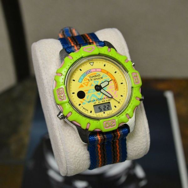 CASIO UV-700 UV SENSOR DIGITAL WATCH MARLIN VINTAGE MARINE BM CPW