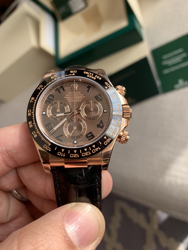 Rolex daytona or rose best sale fond chocolat