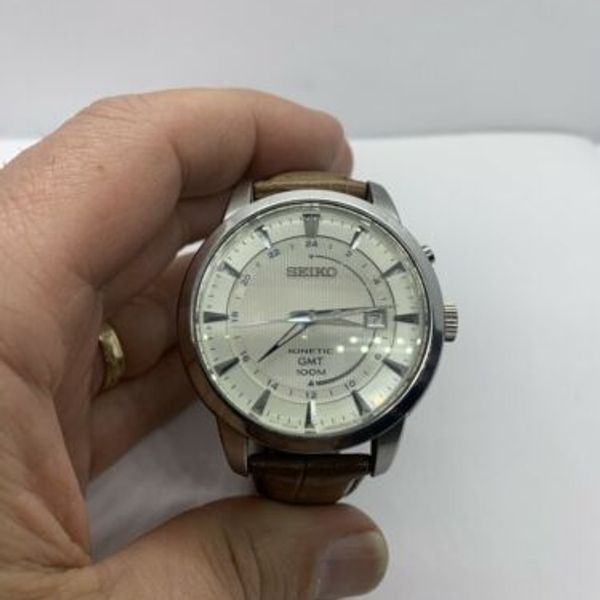 Seiko Men's Kinetic GMT 100M 5M85-0AC0 A4 43mm W/ Leather Band / Needs Some  TLC | WatchCharts