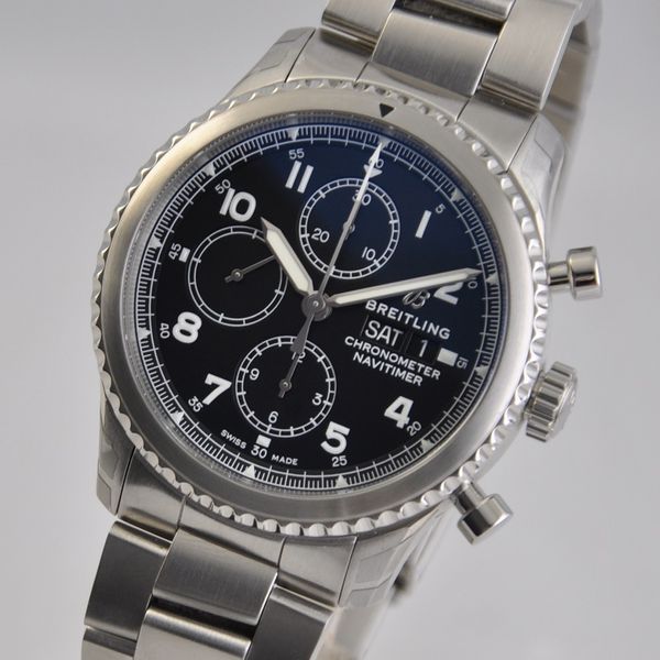 Breitling Navitimer 8 Cronografo 43 Acciaio Inox Quadrante Nero Day-Date