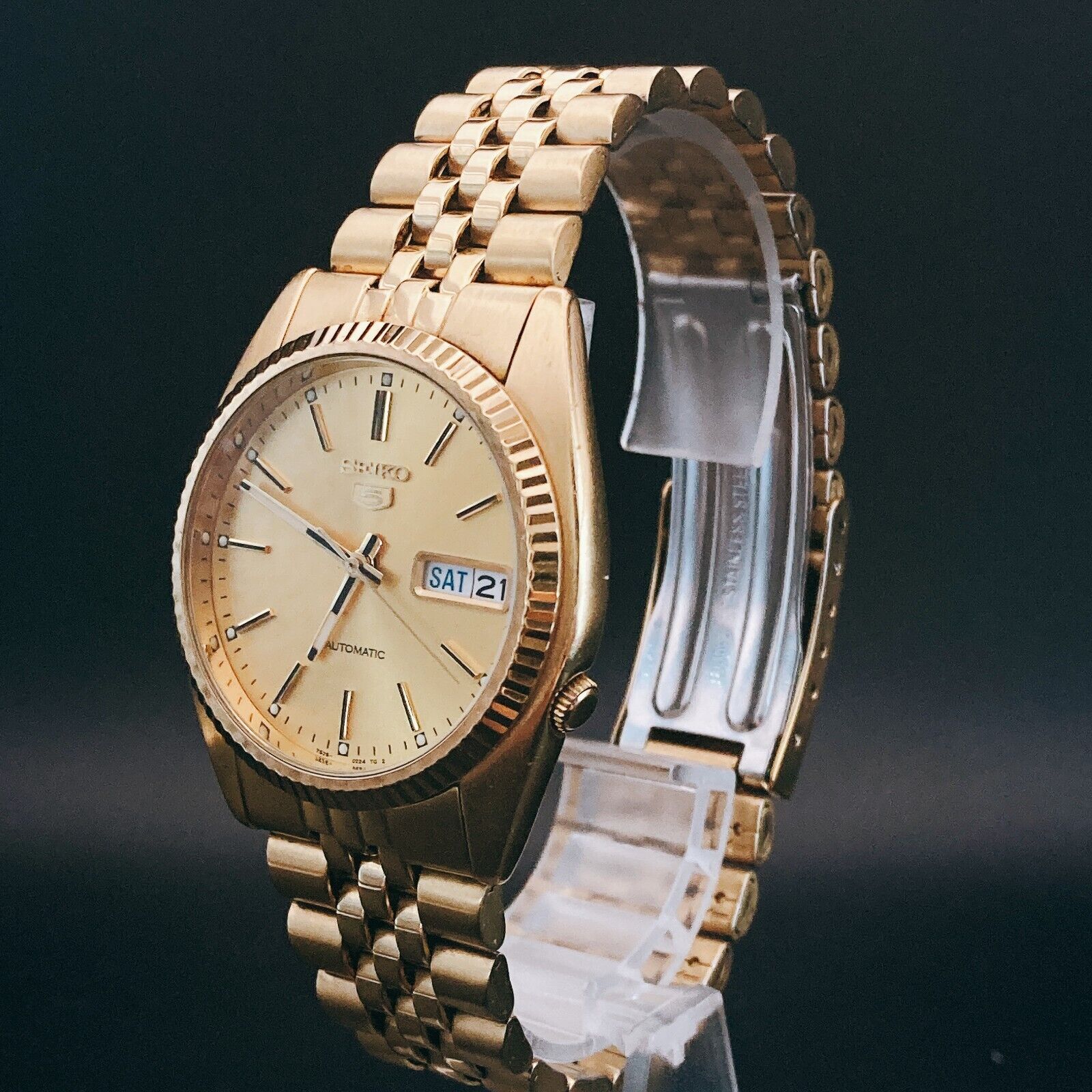 SEIKO 5 Datejust 7S26-0500 Day Date Gold Silver Automatic 【Mint】 SN:471110  | WatchCharts
