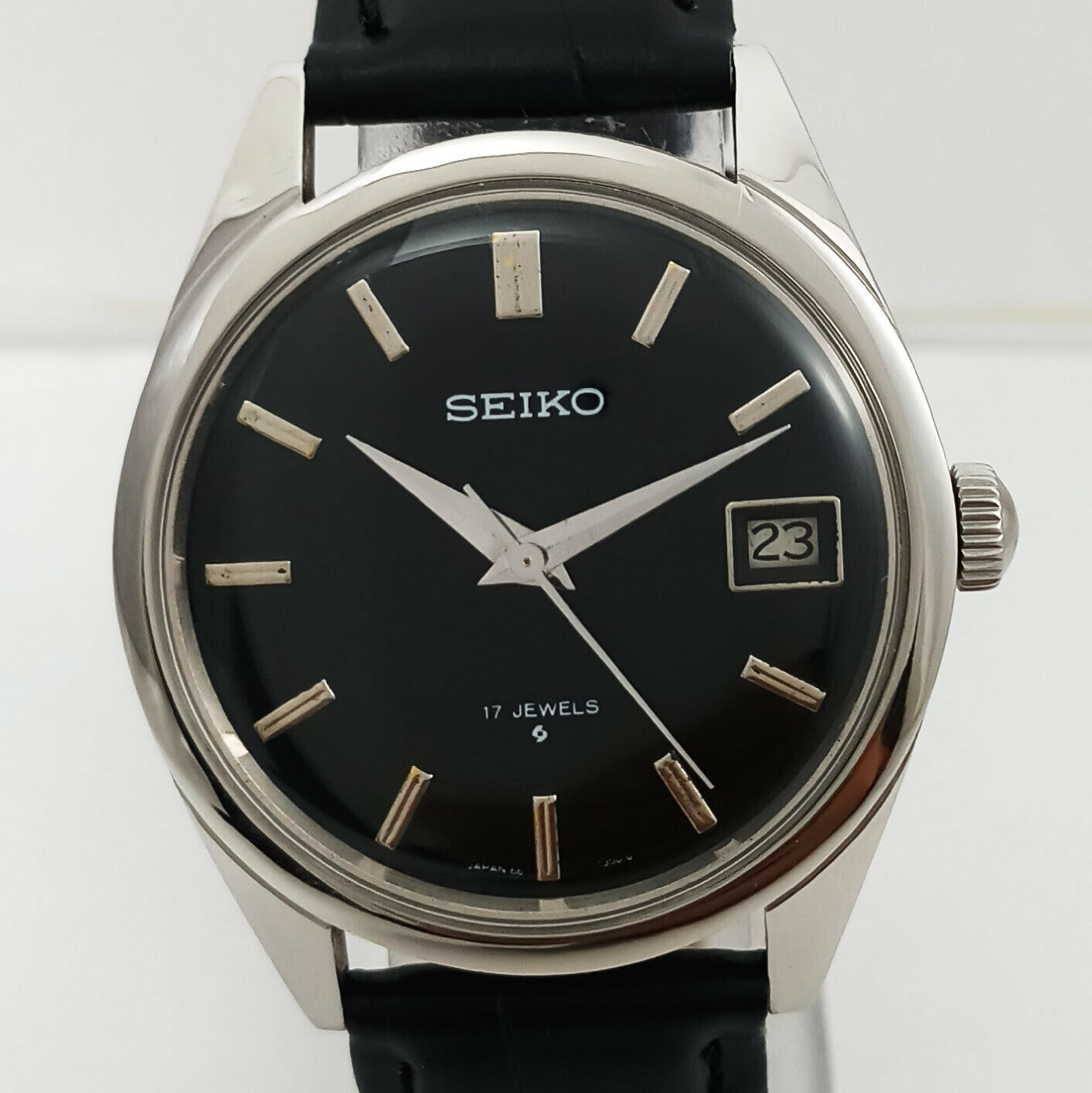 SEIKO 6602-8050 HAND WINDING 17 JEWELS DATE MEN`S STEEL 35mm 