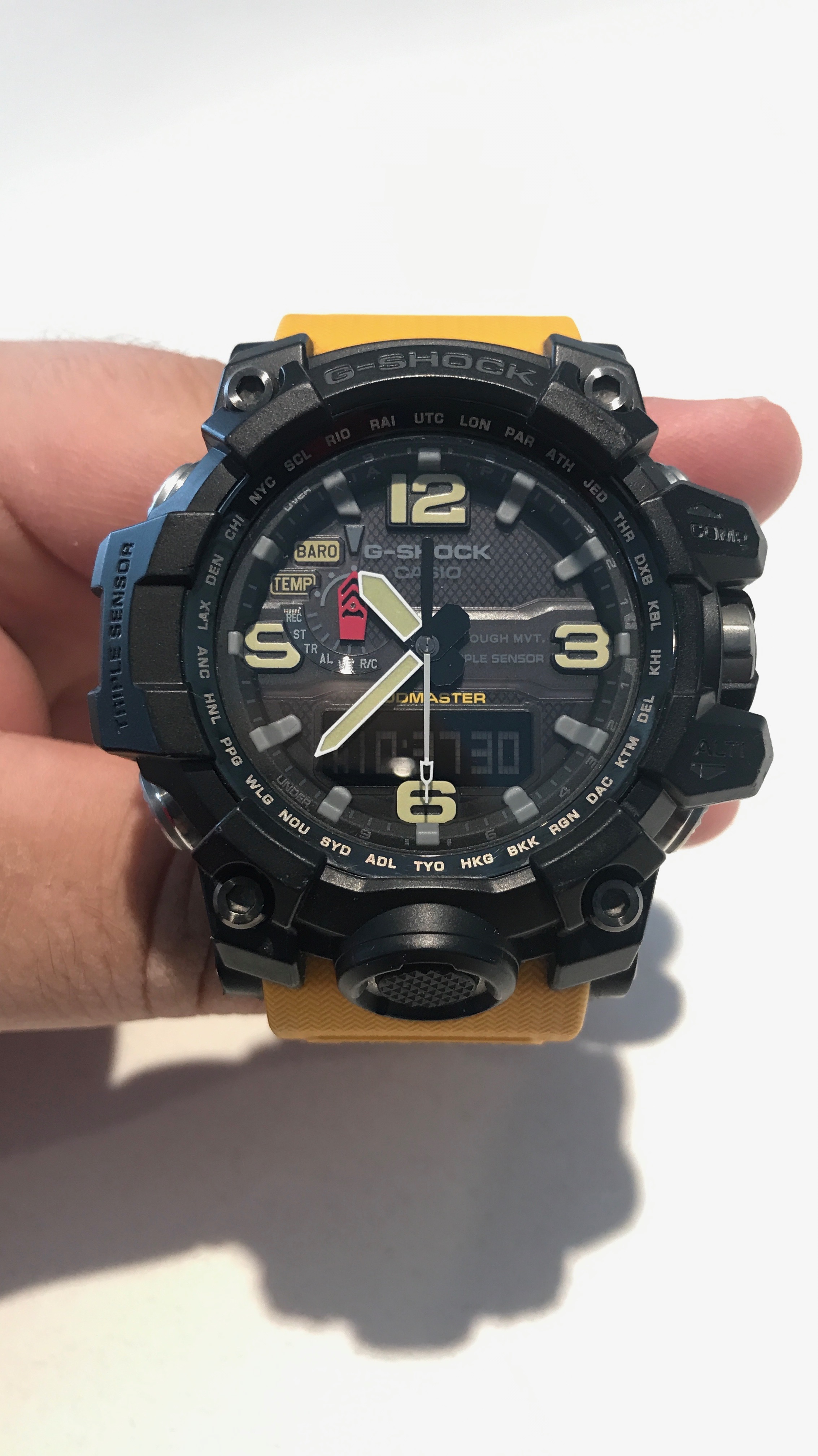 G shock hotsell gwg 1000 1a9