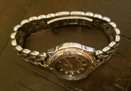 Seiko Kinetic Women s Watch 3M22 0B99 Two Toned gold silver