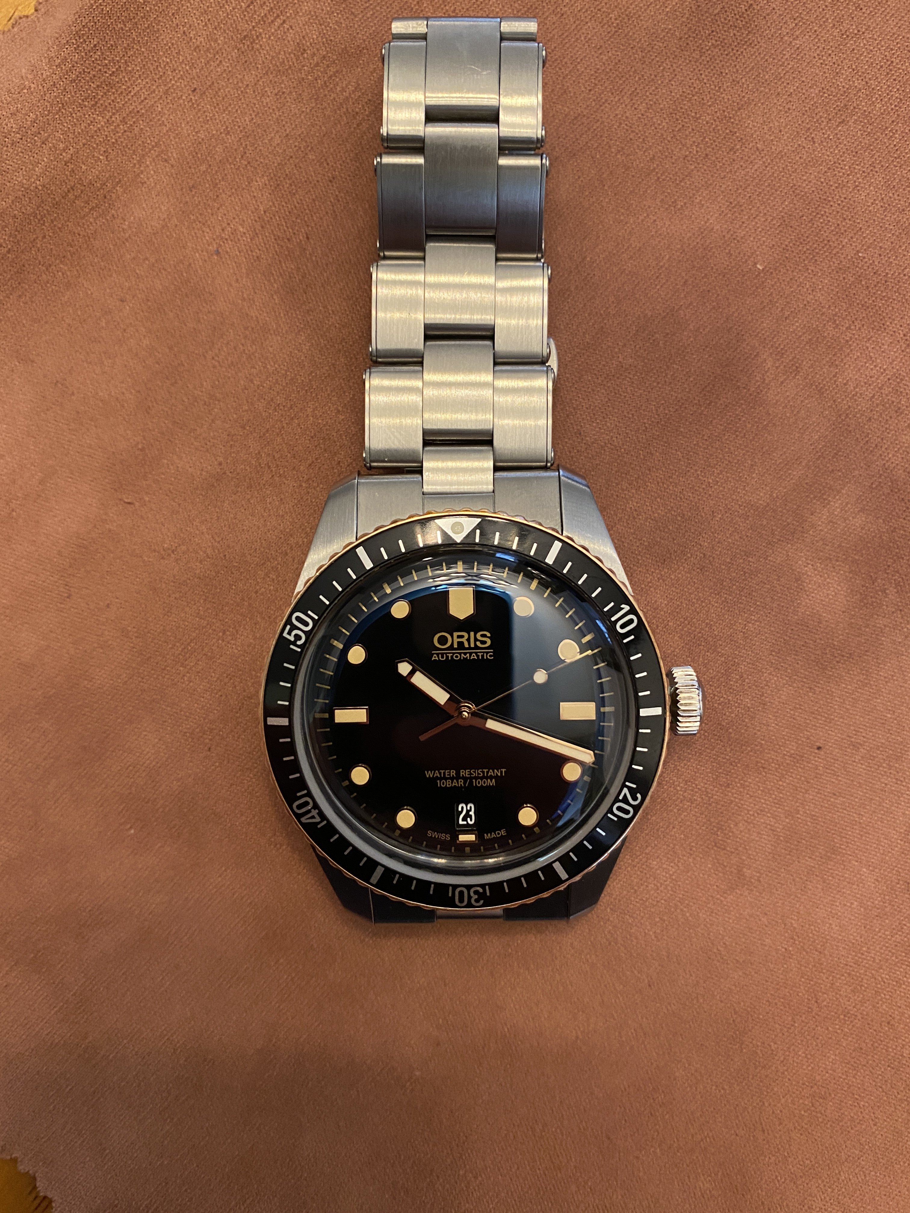 950 USD FS Oris 65 Bronze Bezel Black Dial 40mm w Bracelet