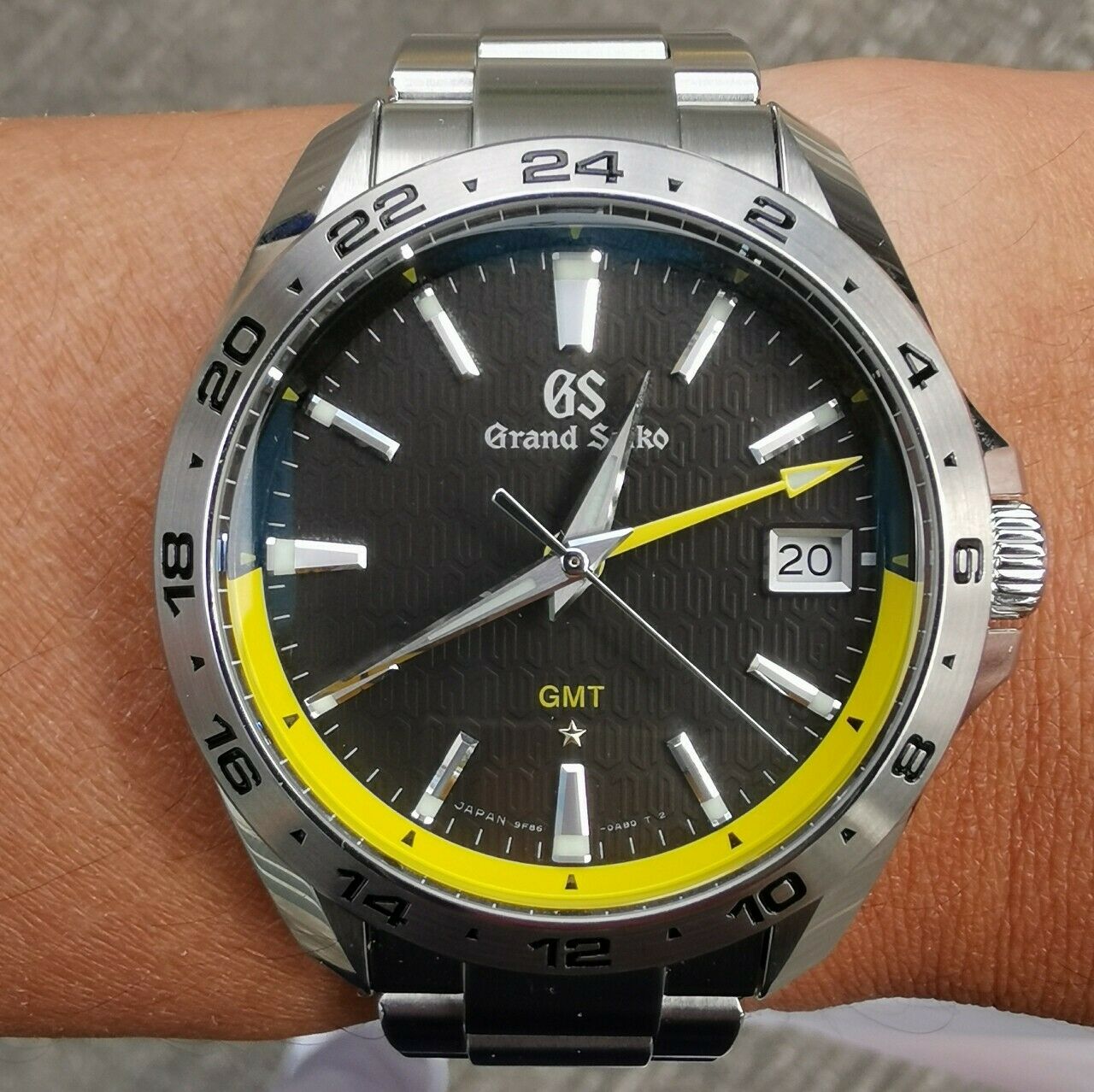Grand Seiko SBGN001 9F Quartz GMT Rare Limited Edition 9F86 MINT & FULL SET  | WatchCharts