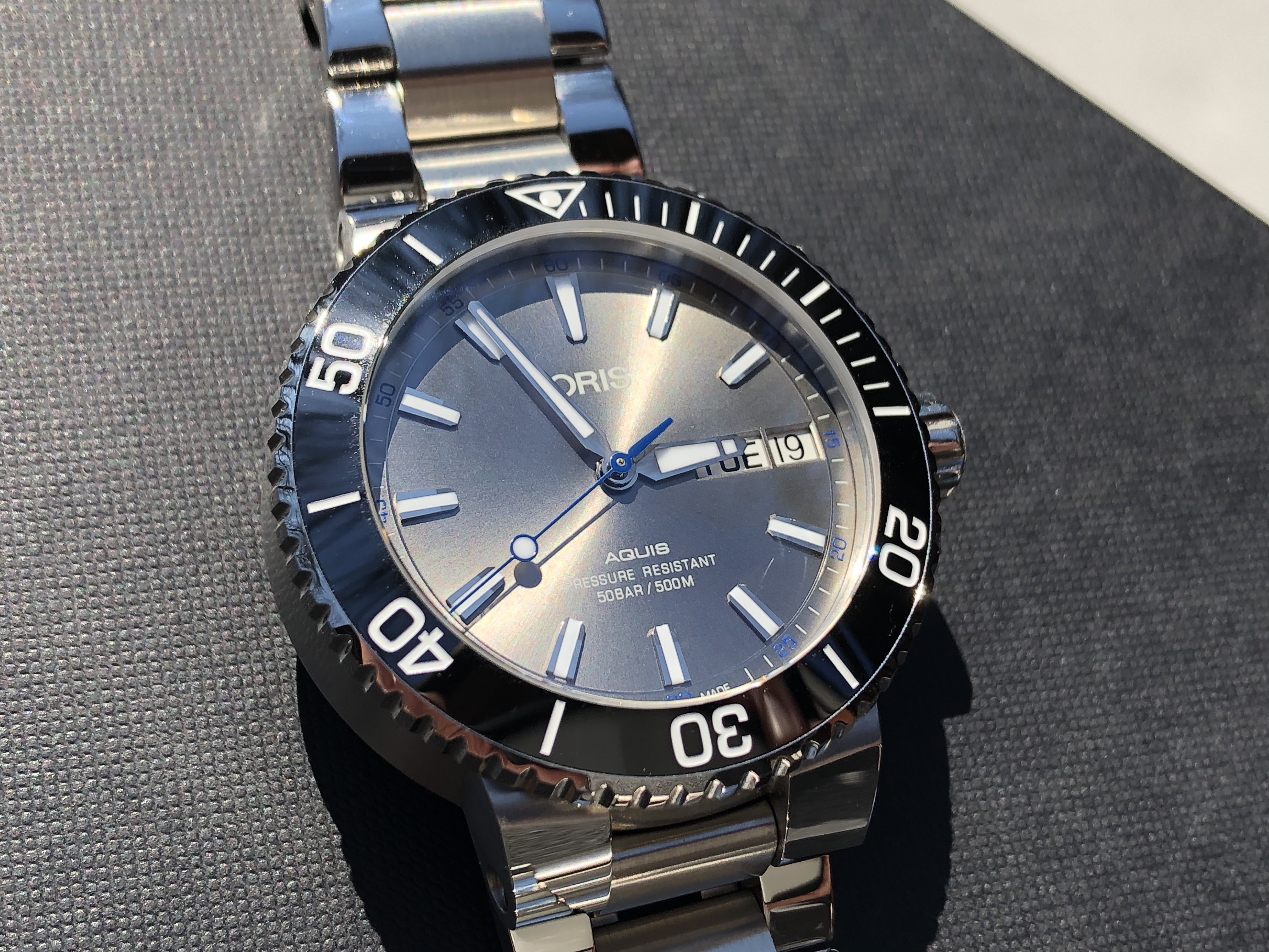 FS Oris Aquis Hammerhead LE Automatic Dive Watch on Bracelet one of