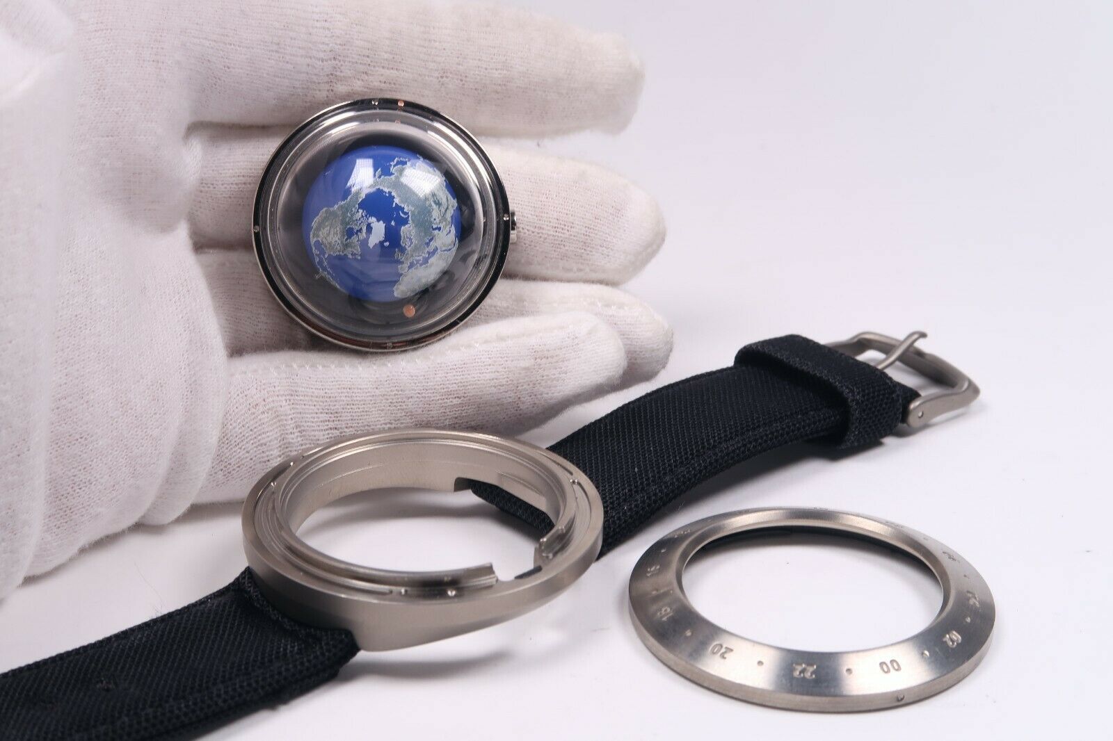 買*屋様 希少 セイコー SEIKO 地球時計 wn-1 Think the E ✨*