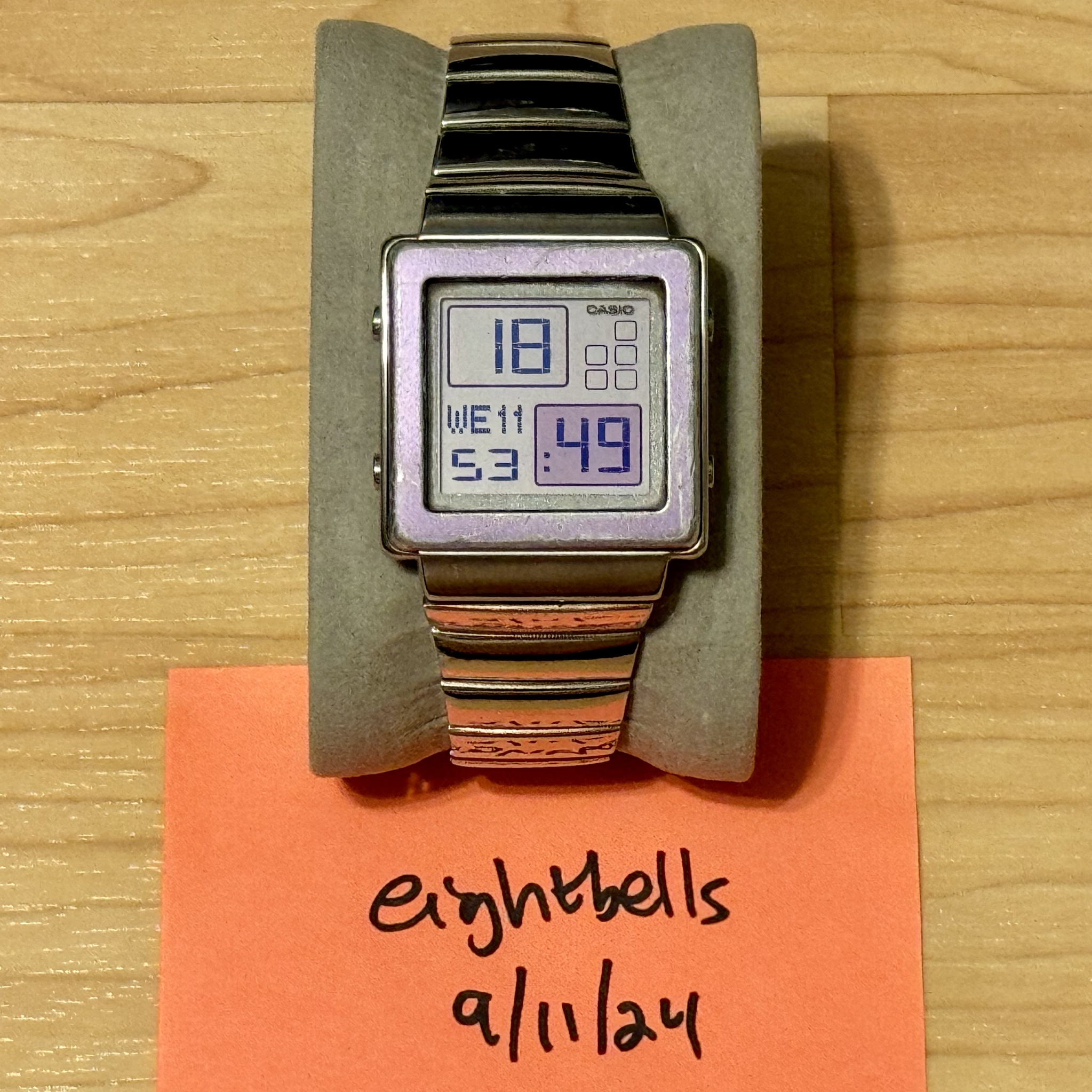 WTS] Casio Futurist LA-2000D Purple Silver Vintage Digital Watch 
