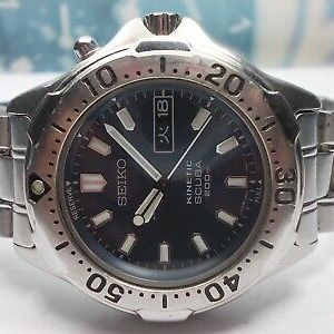 SEIKO KINETIC SCUBA 200M DAY/DATE STEEL MEN'S WATCH 5M63-0B30 SEIKO KINETIC SCUBA 200M DAY/DATE STEEL MEN'S WATCH 5M63-0B30
