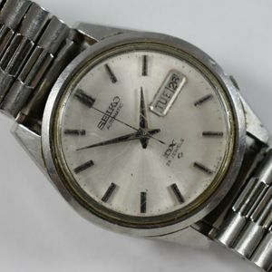 Vintage Seiko DX Automatic 25J Day Date Calendar 6106-8000 Watch Runs   | WatchCharts
