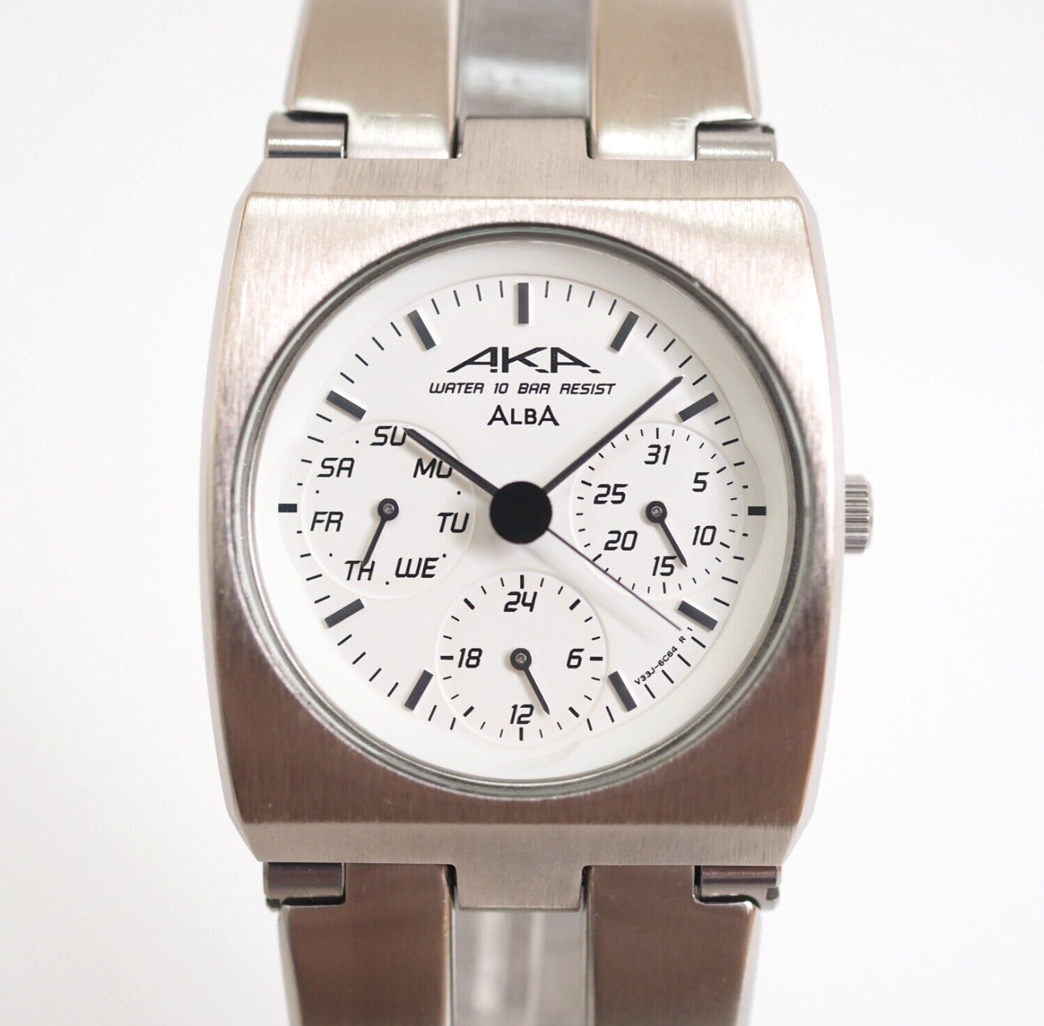 SEIKO ALBA AKA V33J-6B80 Quartz White Dial Day Mens 31 mm Vintage 
