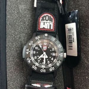 Luminox 3901 navy seal hotsell