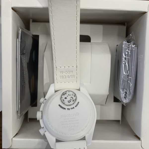 Peanuts Cartoon Snoopy On Dog House Metal Strap Wrist Watch - Foto 4