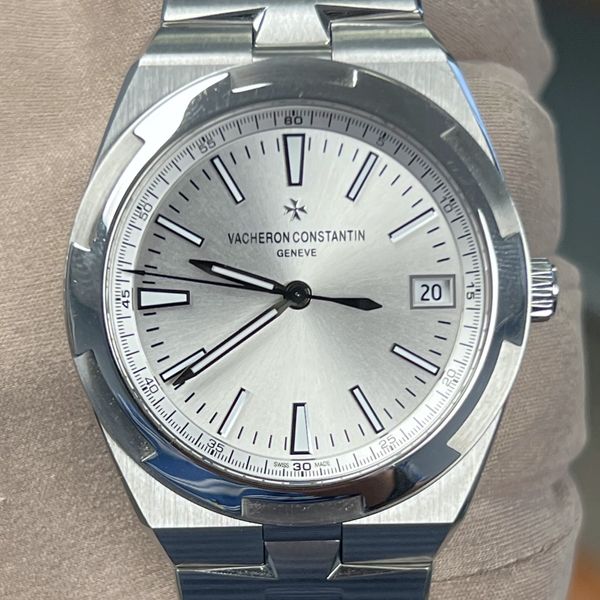 Vacheron Constantin Overseas 4500V Silver Dial 3 Straps Box/Papers