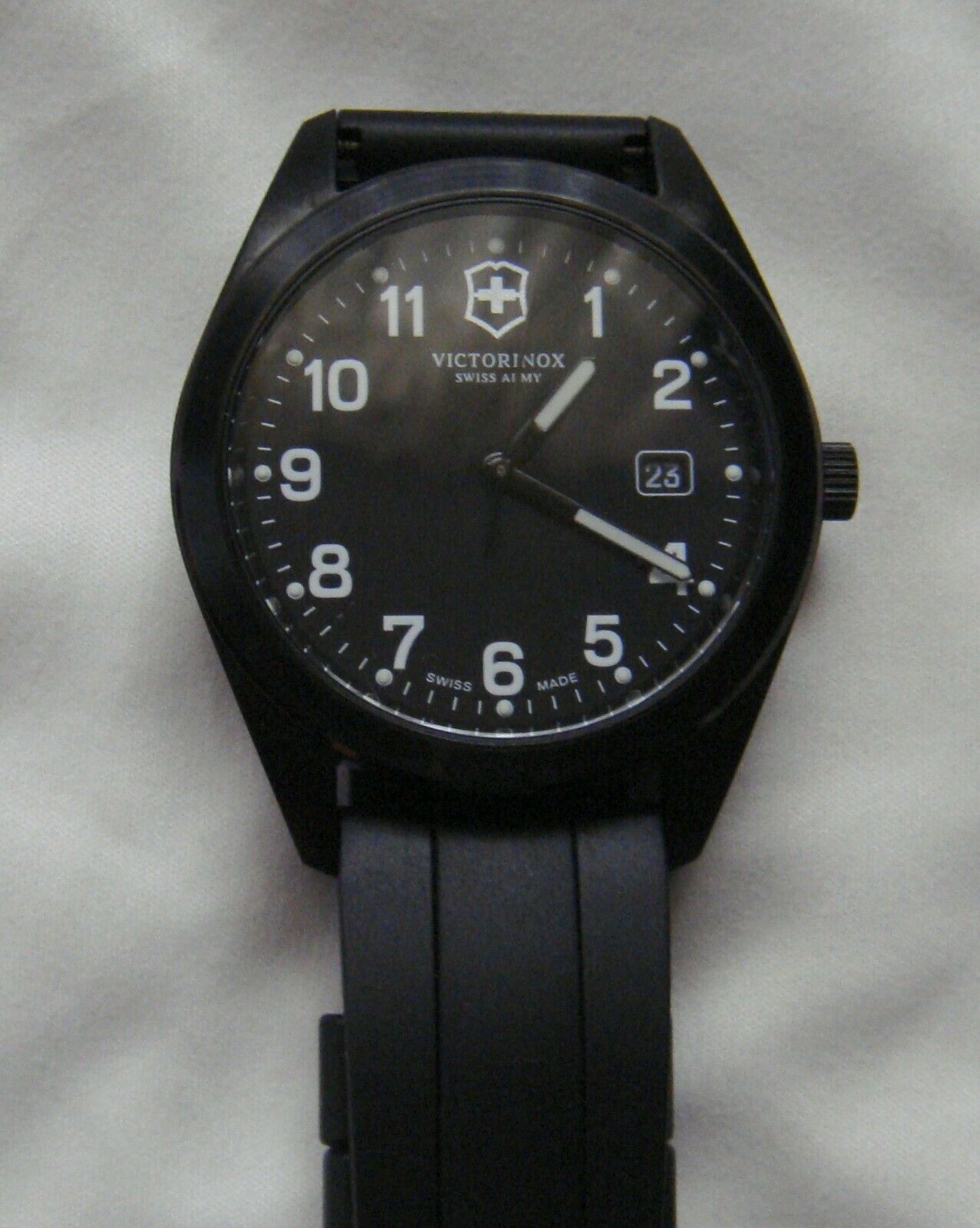 swiss army watch rubber strap