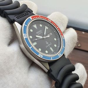 Rare 1985 CASIO G-Shock DW-5400C-9 (240) 1st Gen Round Japan B