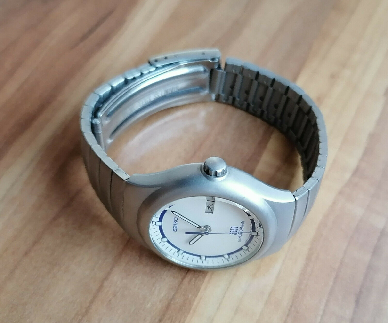 SEIKO 3650 LITHIUM OPERATE 5G23-6020 ANTIMAGNETIC JAPAN