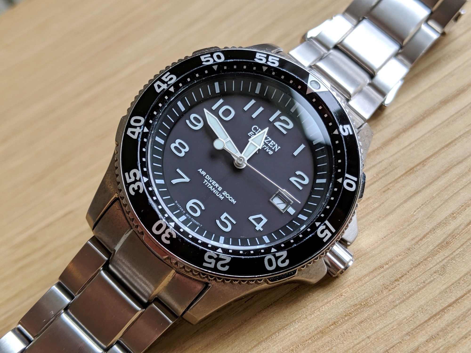 Citizen deals air diver