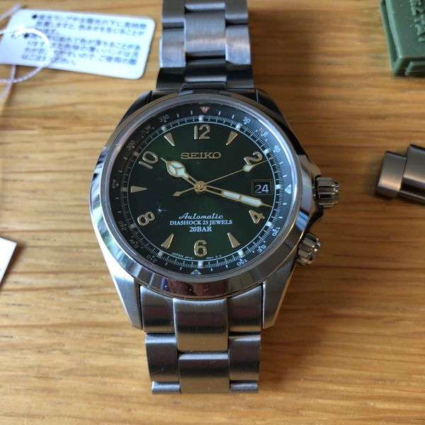 [WTS] Seiko Alpinist on Strapcode 3D Super Oyster £480 WatchCharts