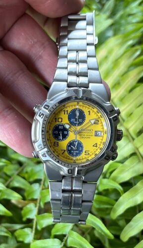 Seiko Chronograph 7T32 6K19 Yellow Dial Men s Quartz Watch Japan