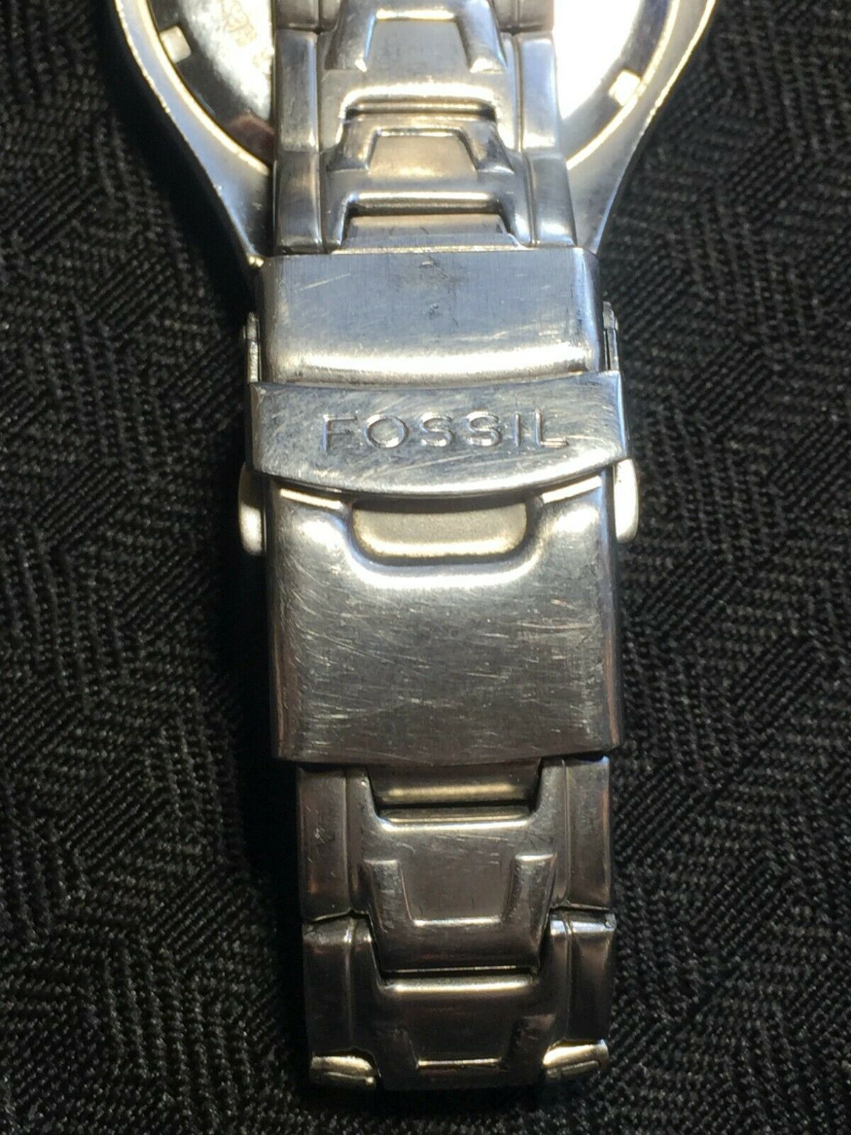 Fossil blue watch online value