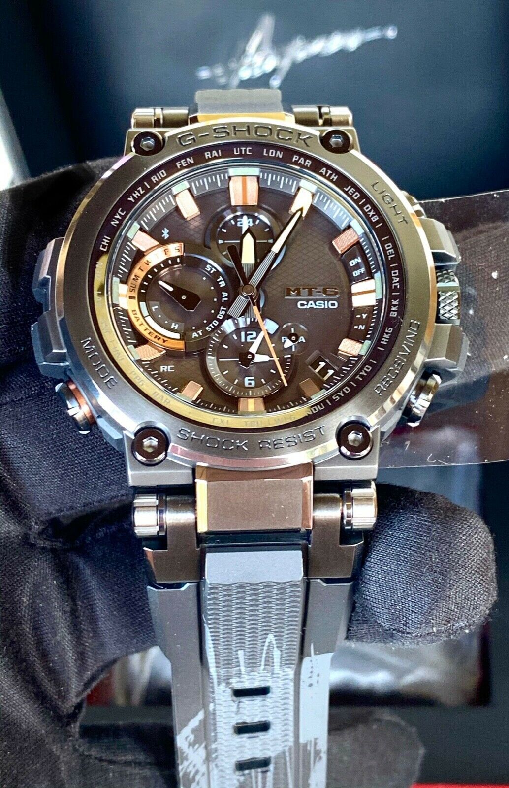 CASIO Watch G-SHOCK MT-G Bluetooth 