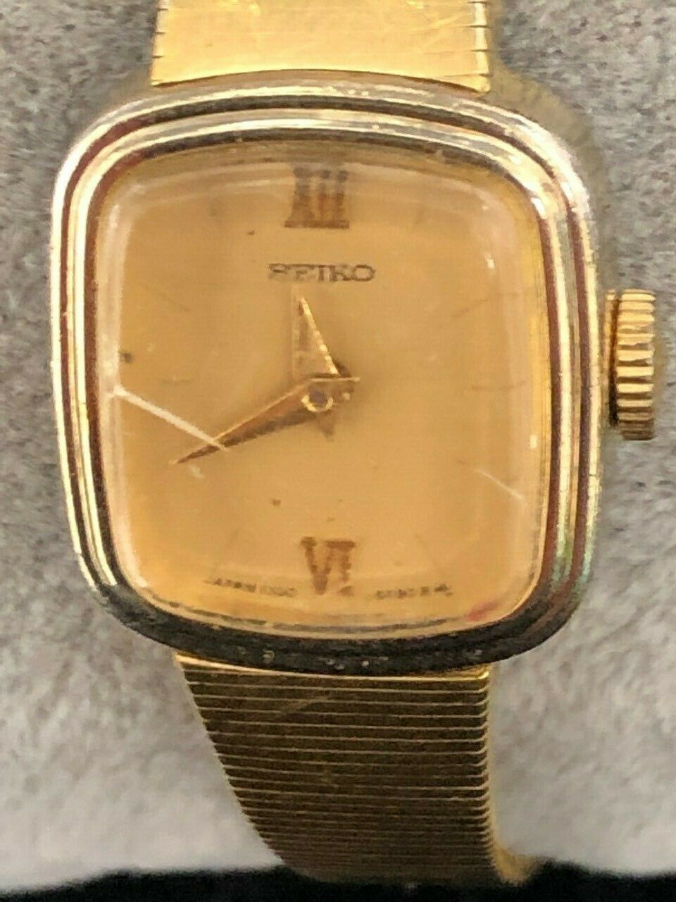 Vintage Ladies SEIKO 1100 5729 Mechanical 17 Jewels Gold Tone