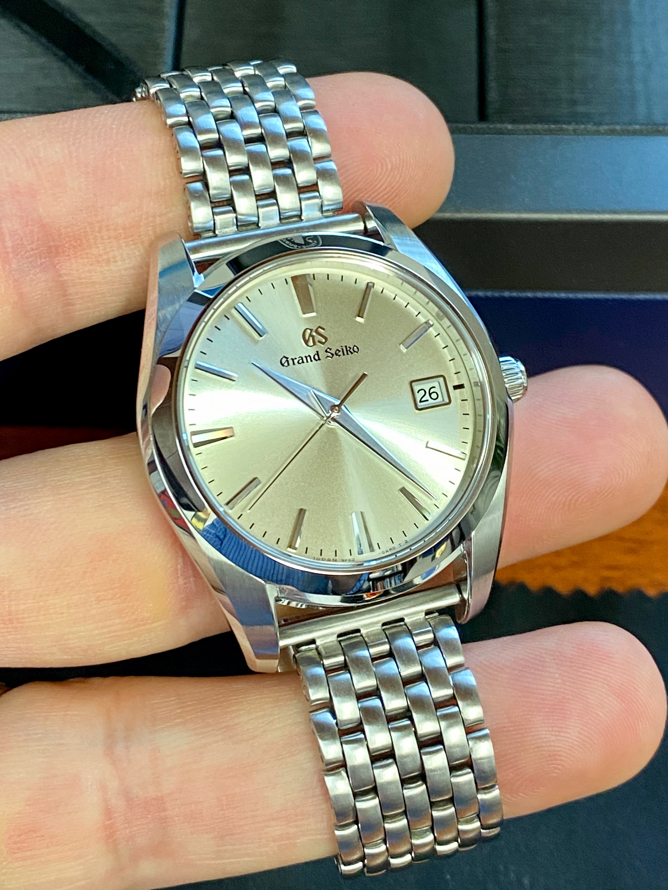 grand seiko quartz champagne dial