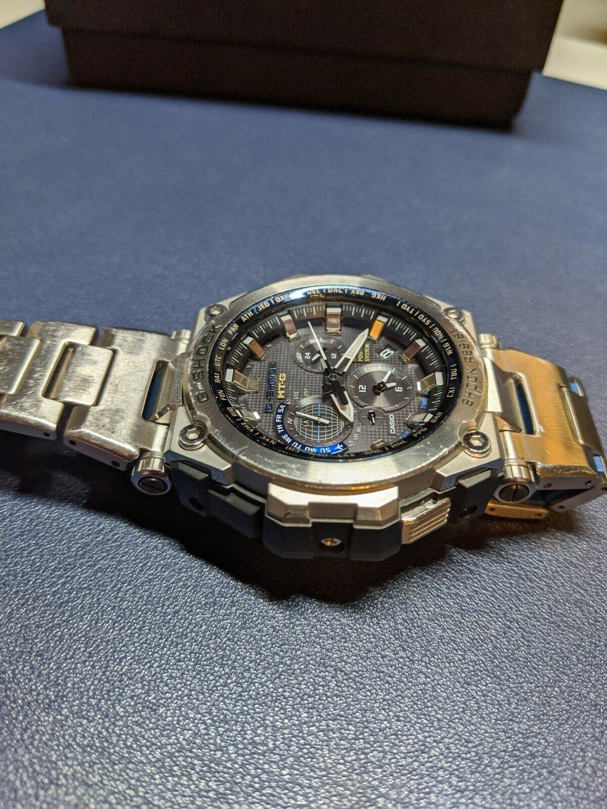 CASIO G-SHOCK MT-G MTG-G1000 5455 GPS and Atomic 6-Band w/ Blue