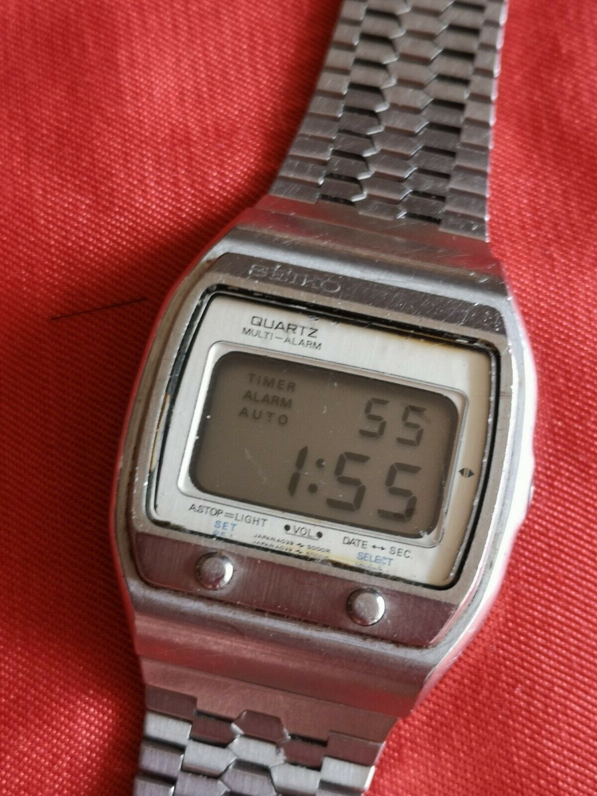 Vintage Digital Watch Seiko A039 5000 XBB100 WatchCharts