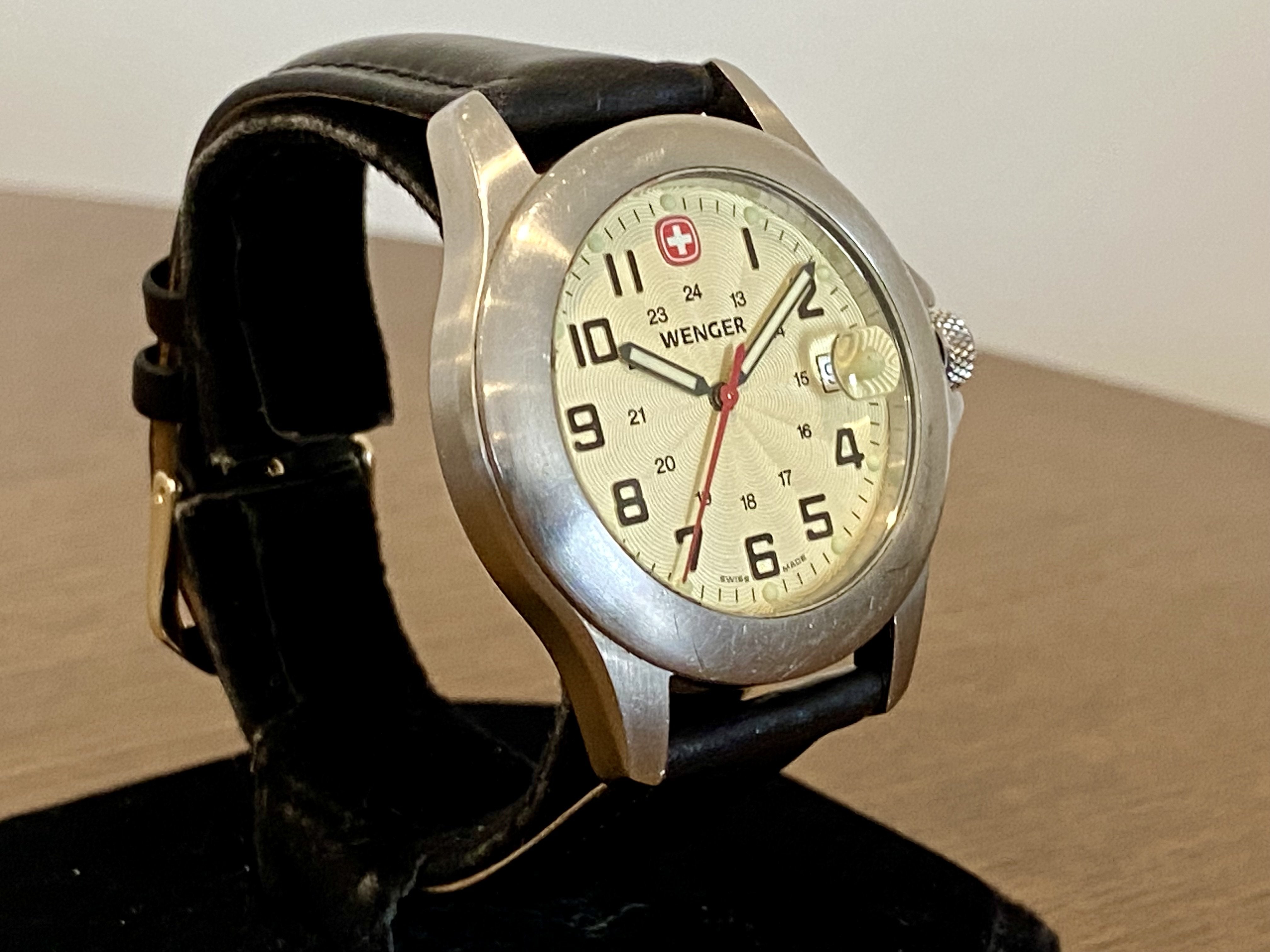 Swiss army field outlet watch