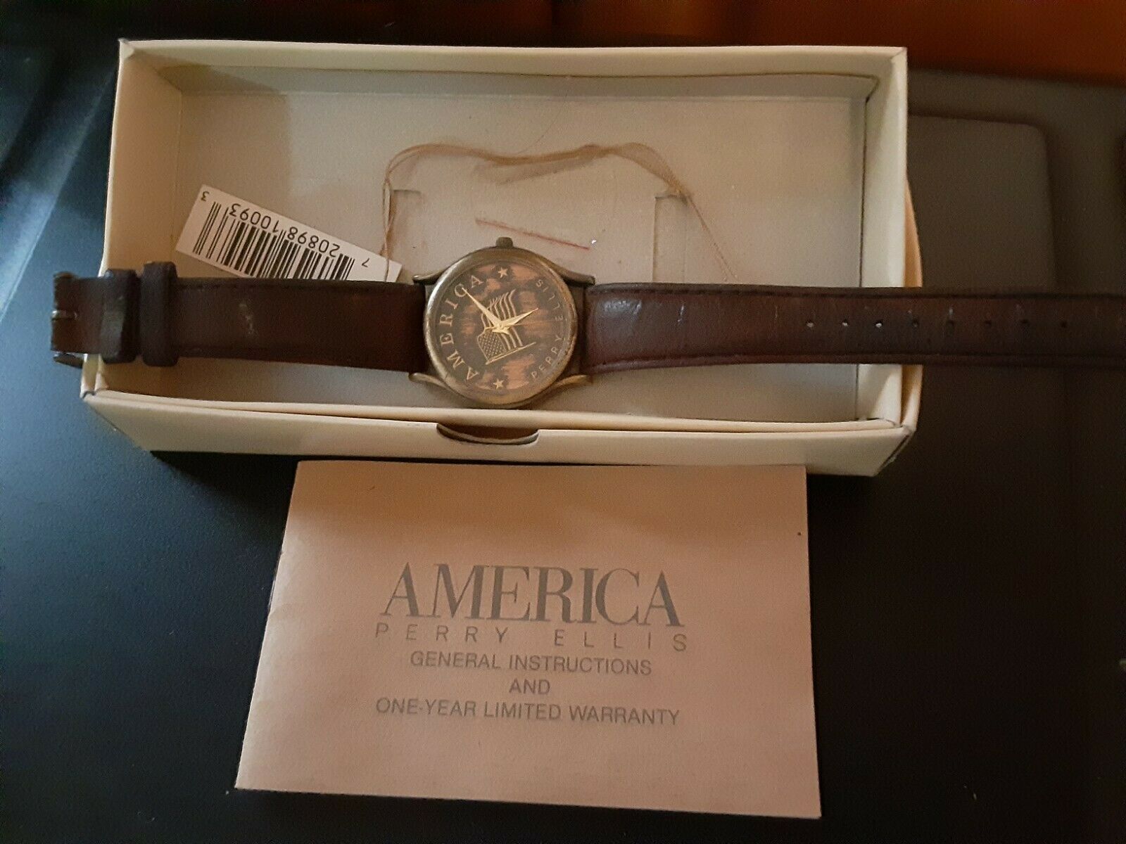 America perry discount ellis watch vintage