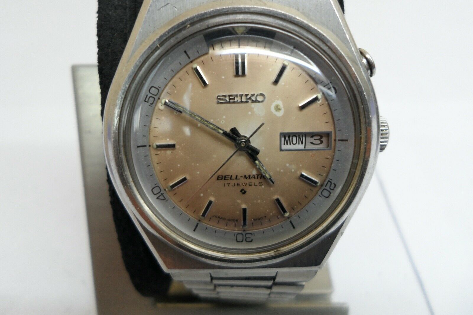 Seiko 4006-6080 Bell-Matic 17 Jewels | WatchCharts Marketplace