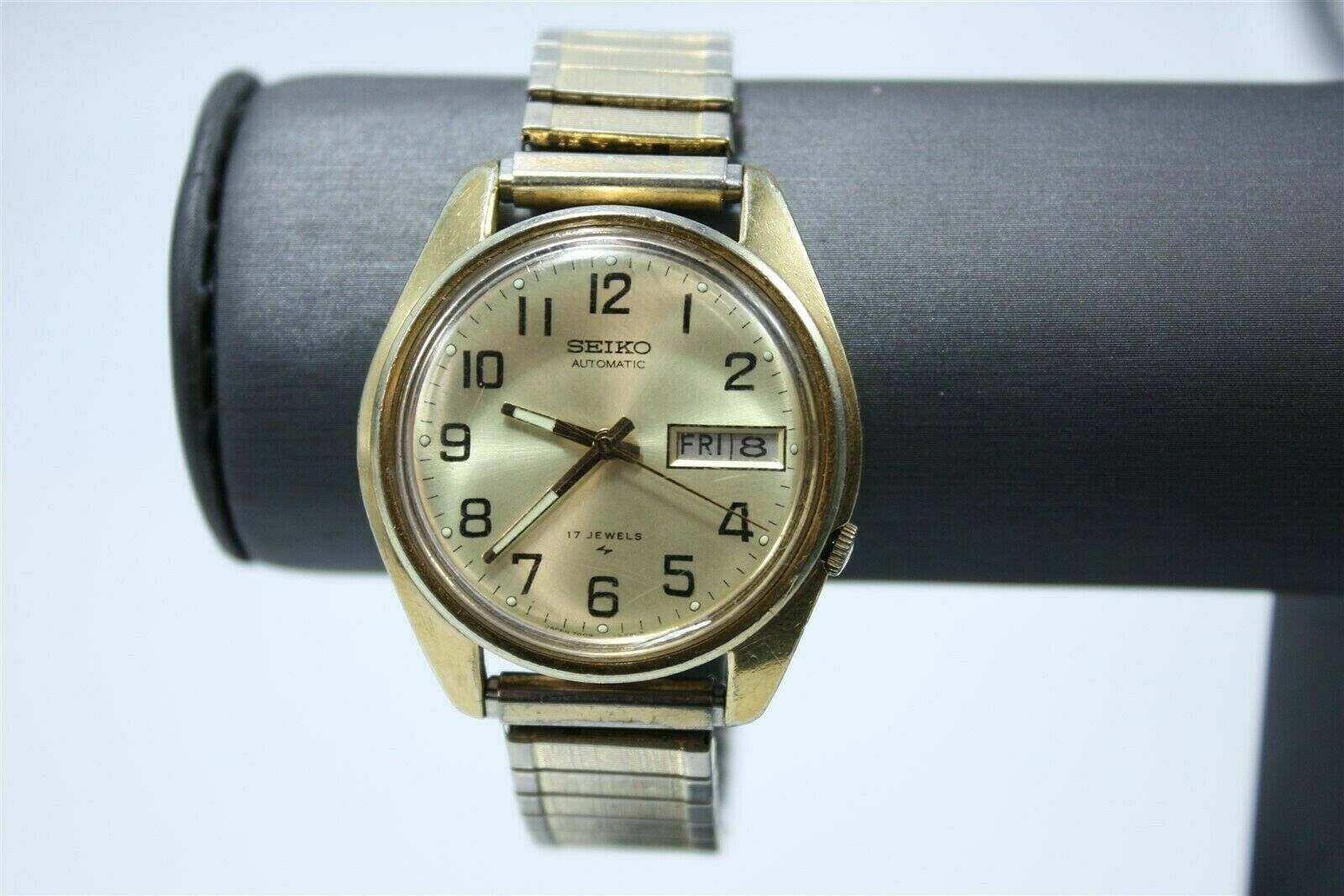 Seiko 7009-8129 17 Jewels Automatic Day Date Vintage Watch