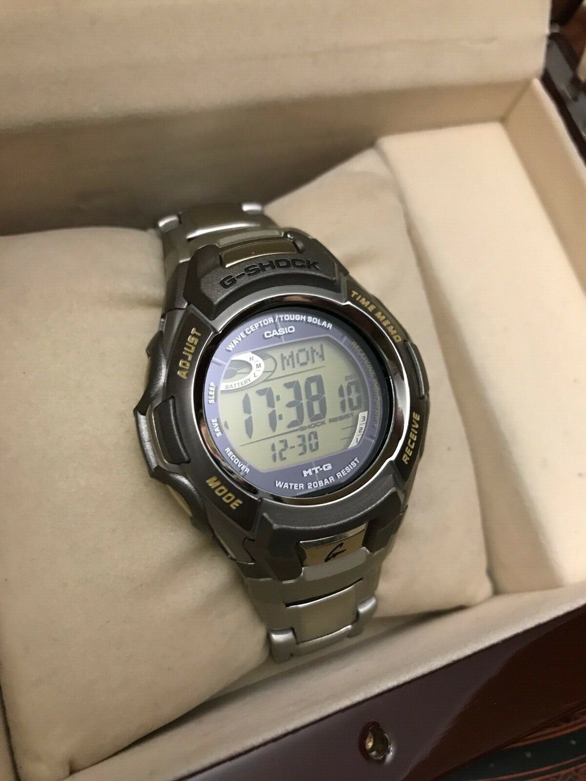 Casio G-Shock MT-G MTG-900 Module 2639 Tough Solar Steel Bracelet