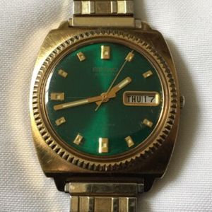 Vintage 1980 Seiko 17j Automatic Green Dial Square Men's Watch 7006-7017 |  WatchCharts