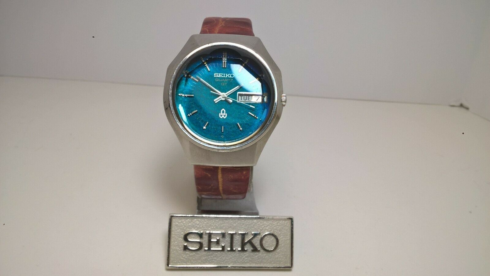 Very Rare Seiko QT 38QTW-104 Quartz 3803-7080 Faceted