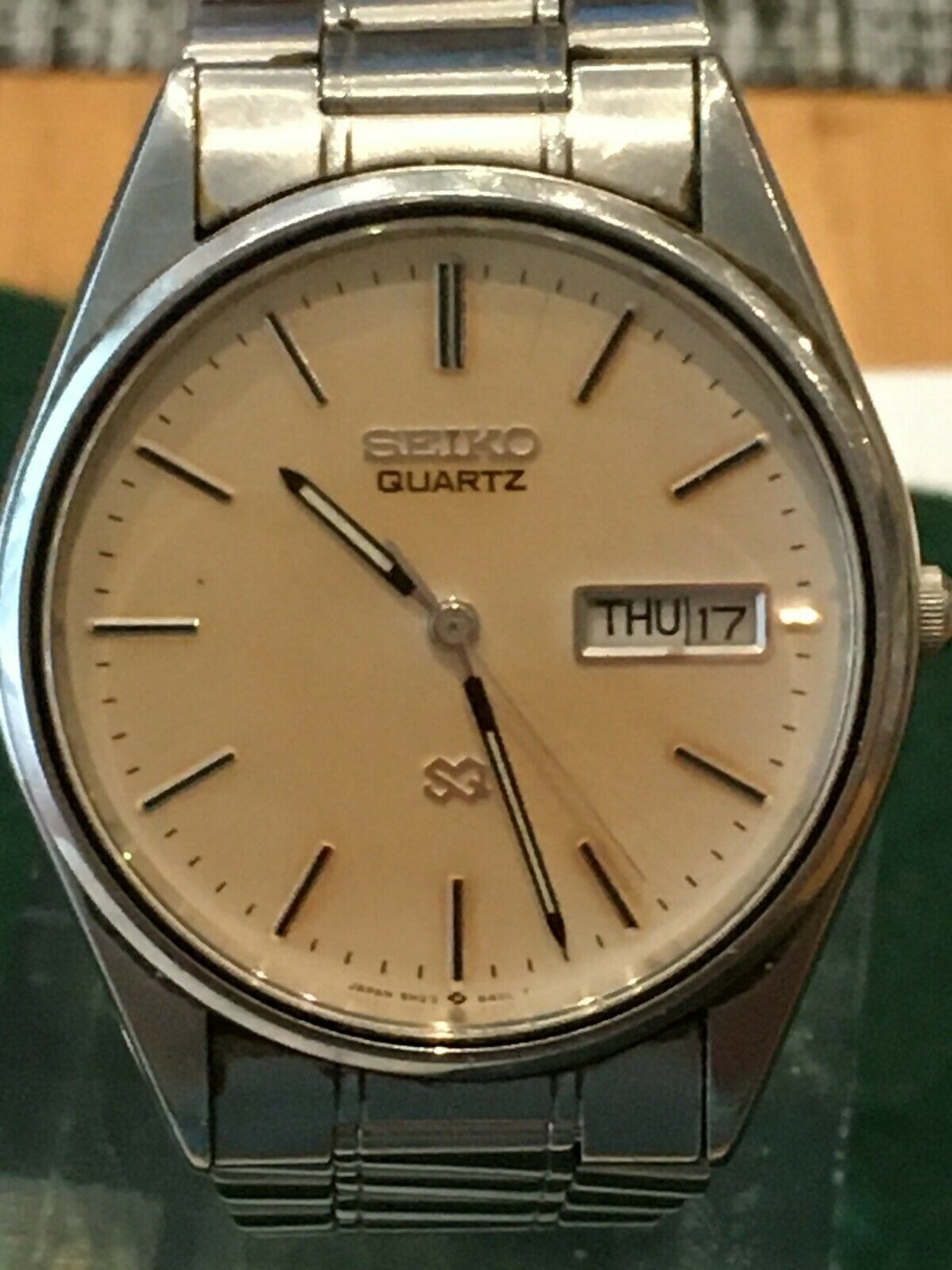 Vintage SEIKO 5Y23-8A11 Quartz Watch, New Battery | WatchCharts